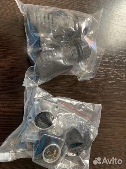 Силовые разъемы LP-20-03