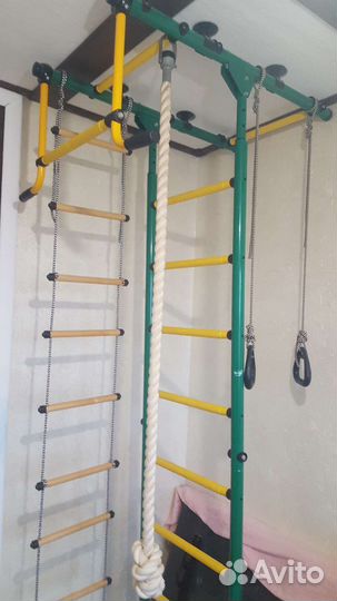 Детская шведская стенка с турником