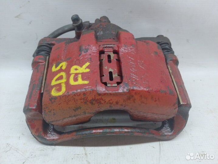 Суппорт тормозной передний правый Honda Accord CD5