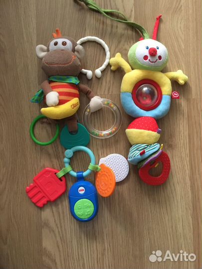 Прорезыватель, погремушка chicco fisher price