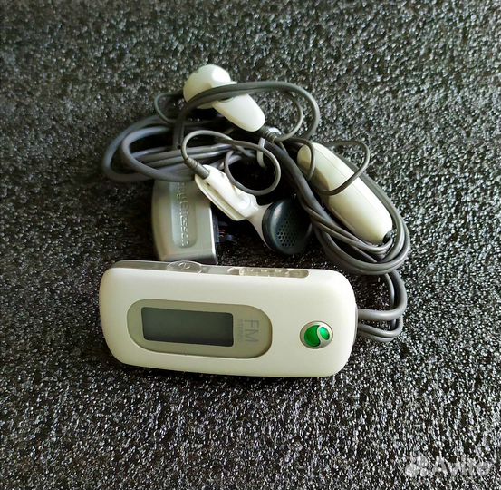 SonyEricsson Stereo FM Handfree HPR-20/HPM-70