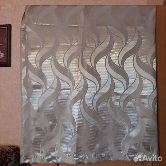 Шторы шелковые,серебристые,новые