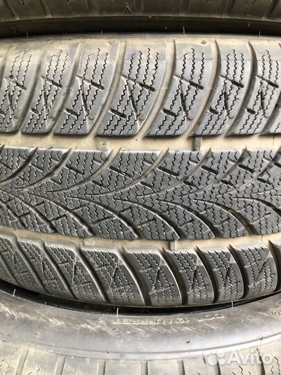Triangle WinterX TW401 215/45 R17 91V