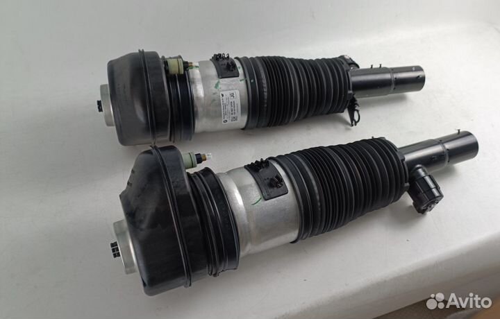 Передний пневмоамортизатор BMX X6 (G05 G06)