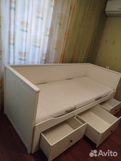 Кровать Икеа раздвижная с матрасами