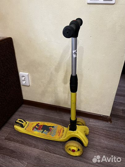 Самокат детский трехколесный