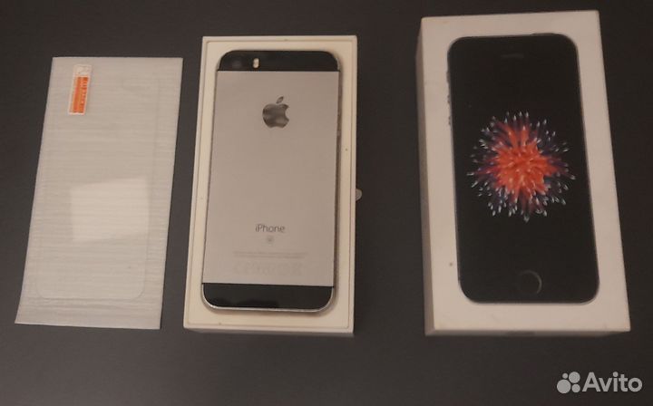 Телефон iPhone se