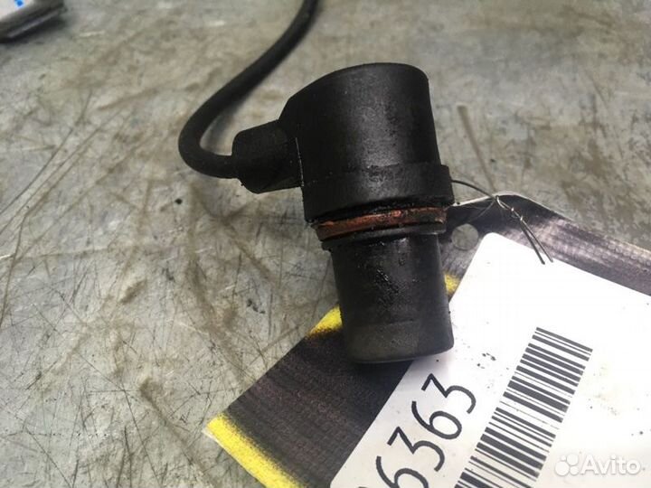 Датчик положения коленвала Volkswagen Bora 1997-20