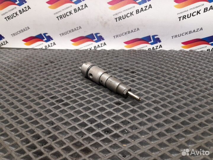 Форсунка топливная механическая Mercedes-Benz Axor