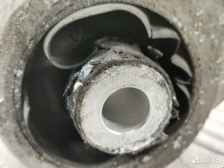 Рычаг задний правый BMW 7 E65/E66/E67 2004