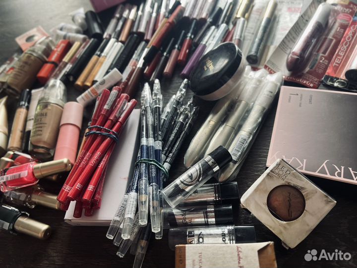 Косметика пакетом лотом оптом для визажиста