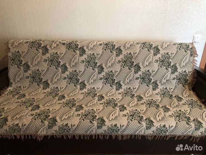 Покрывало на диван 190х140 см б/у