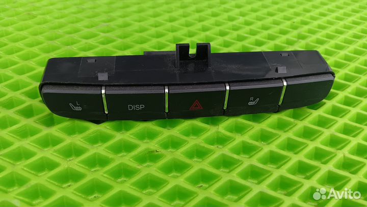 Блок кнопок (аварийка и подогрев) geely gc6