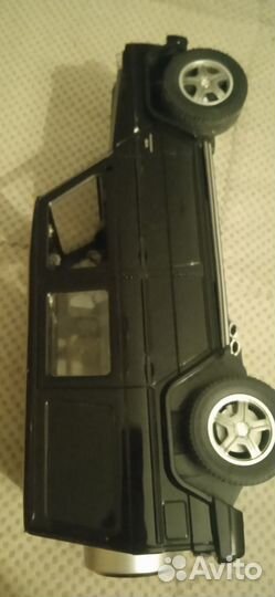 Машинка на радиоуправлении внедорожник