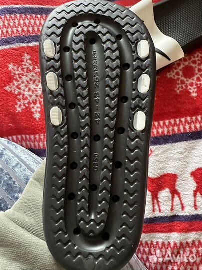 Шлепанцы новые 42