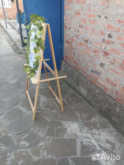 Мольберт на свадьбу. План рассадки гостей