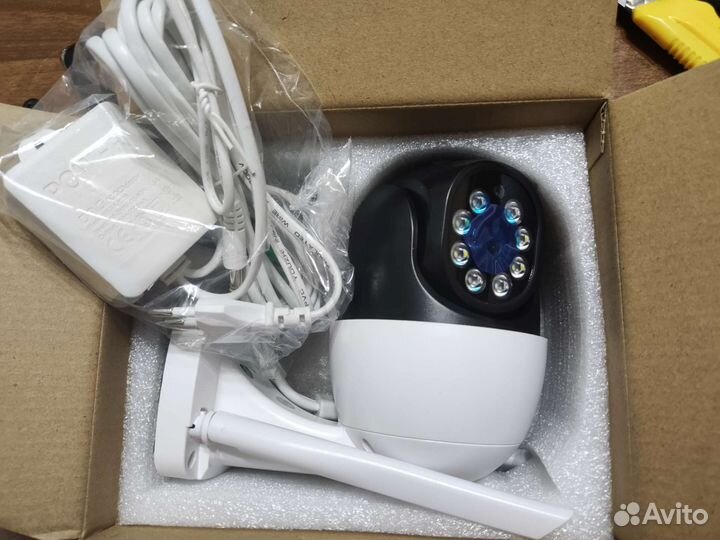 Поворотная камера видеонаблюдения