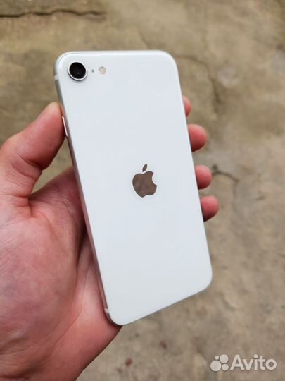 iPhone SE (2020), 64 ГБ
