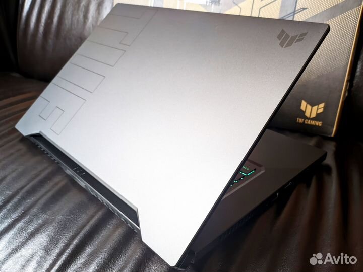 Asus TUF Dash / RTX 3060 на 6 Гб. / 144 Hz