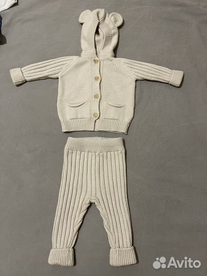 Вязанный костюм для новорожденных малышей