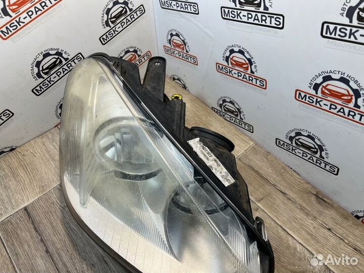 Фара галогеновая передняя правая Ford C-Max