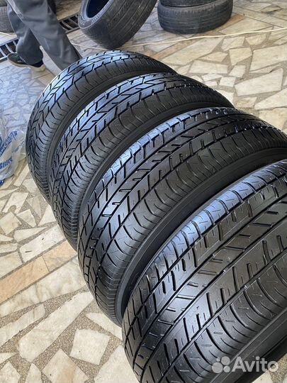 Yokohama dB Decibel E70 215/60 R16