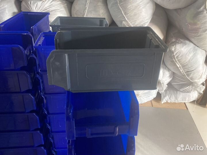 Ящик пластиковый, контейнеры