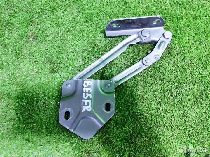 Петля капота правая volkswagen Caddy 3 2013