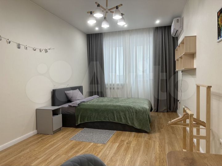 3-к. квартира, 90 м², 4/4 эт.