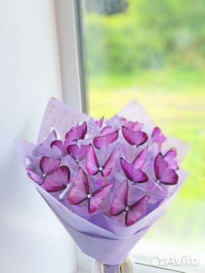 Букет из декоративных бабочек