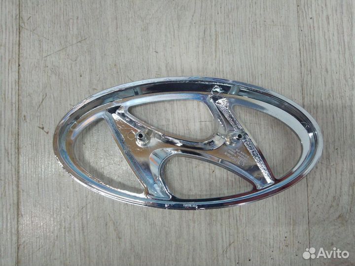 Эмблема перед Значок Hyundai solaris