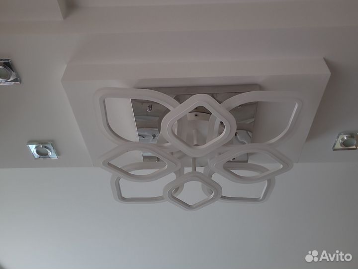 Светильник потолочный