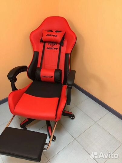 Компьютерное офисное кресло с массажем (новые)