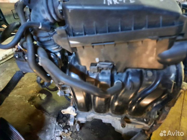 Впускной коллектор Тойота Ярис 1.3