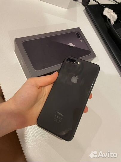 iPhone 8 Plus, 64 ГБ