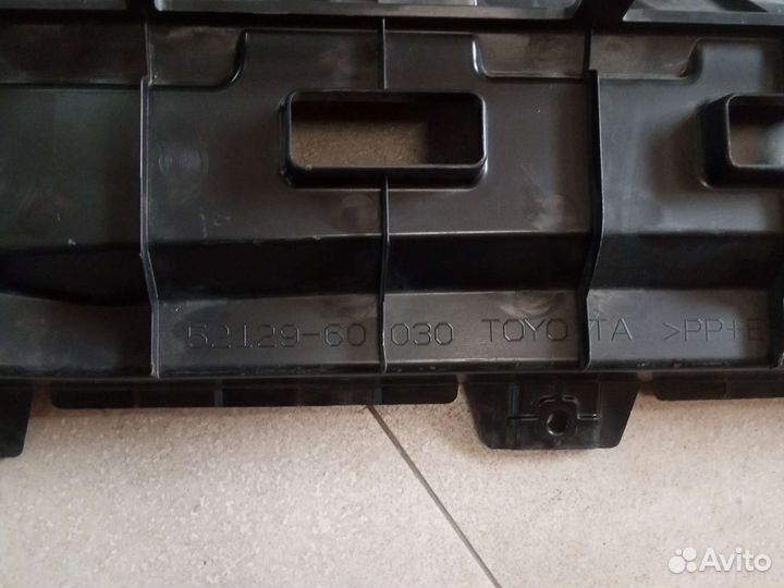 Накладка Диффузор переднего бампера Lexus GX460