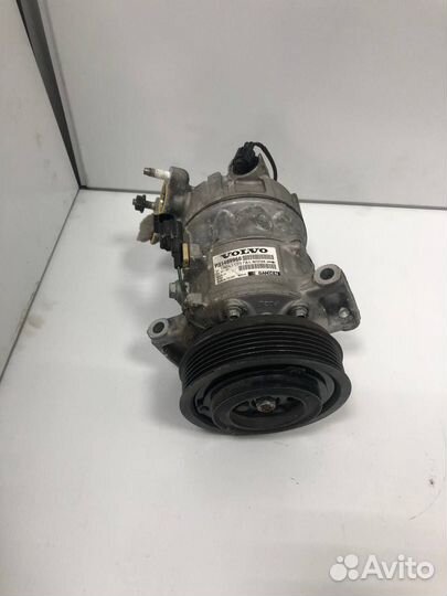 Компрессор кондиционера Volvo 31469966