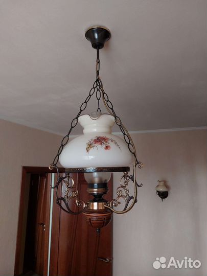 Люстра,светильник