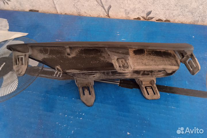 Накладка бампера передняя правая Lexus Rx350-450