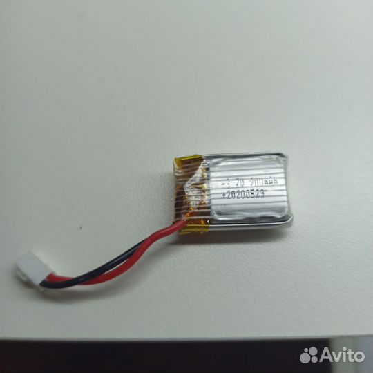 Аккумулятор от маленького квадрокоптера gallop