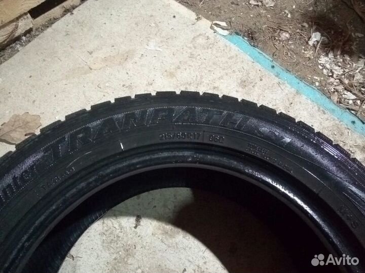 Toyo Winter Tranpath S1 215/60 R17 96Q