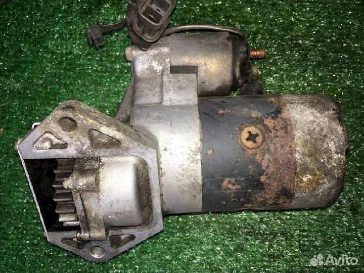 Стартер VG30E Nissan Cedric PY31 2330026V00