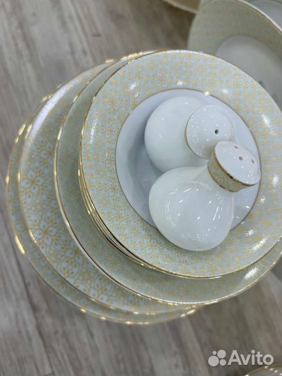 Столовый сервиз,новый