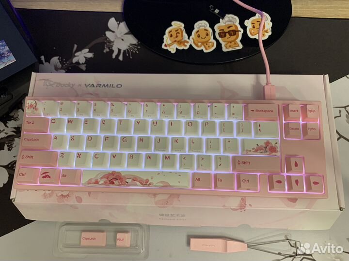 Varmilo x Ducky sakura R2 68