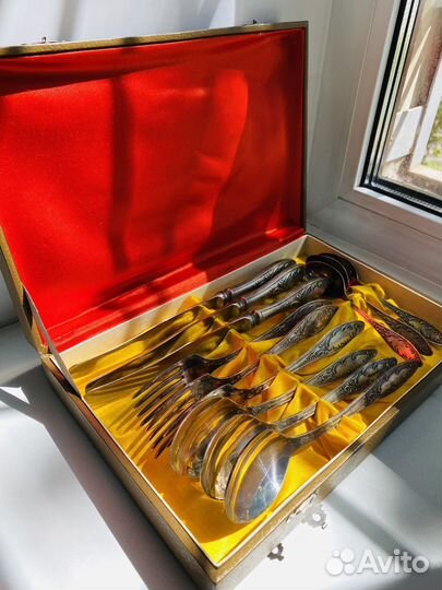 Столовый набор в футляре мельхиор серебрение
