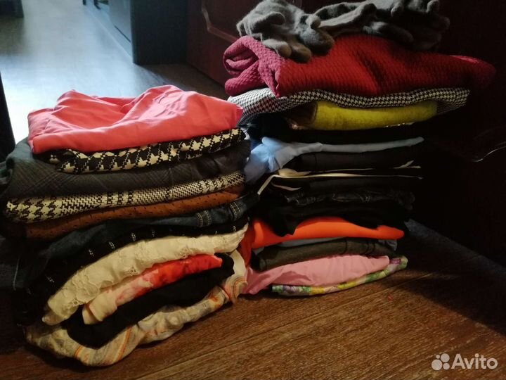 Два пакета вещей для девушки размер S