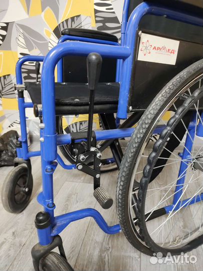 Инвалидная коляска складная бу