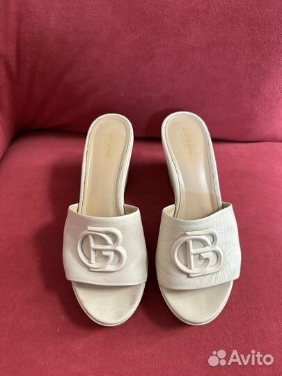 38,5 бу шлепанцы Baldinini