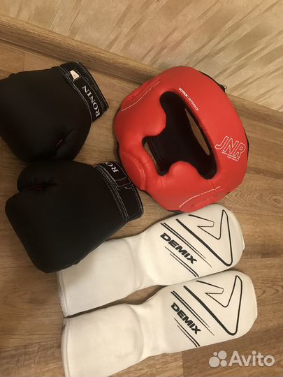 Перчатки для тайского бокса