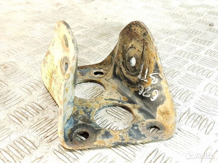 Кронштейн задней балки Audi A3 1996 2003